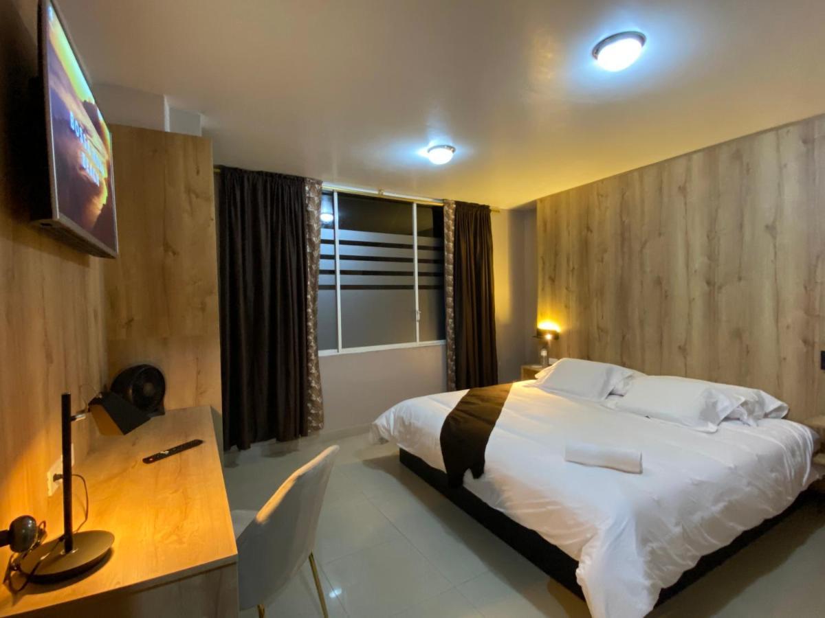 Hotel Wampushkar Zamora Zewnętrze zdjęcie