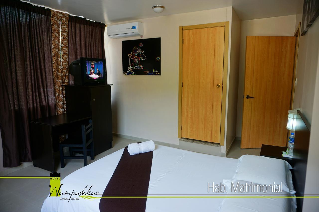 Hotel Wampushkar Zamora Zewnętrze zdjęcie